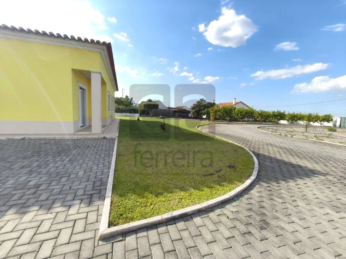 Moradia T3 para Venda em Fazendas de Almeirim Foto 11