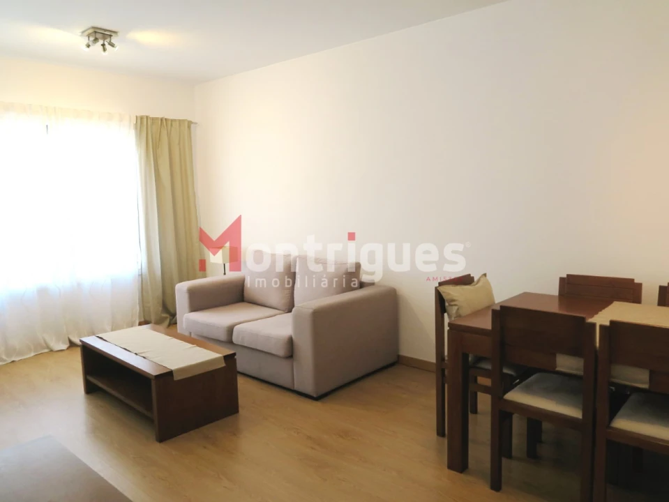 Apartamento T2 para Arrendamento em Parque das Nações Foto 5