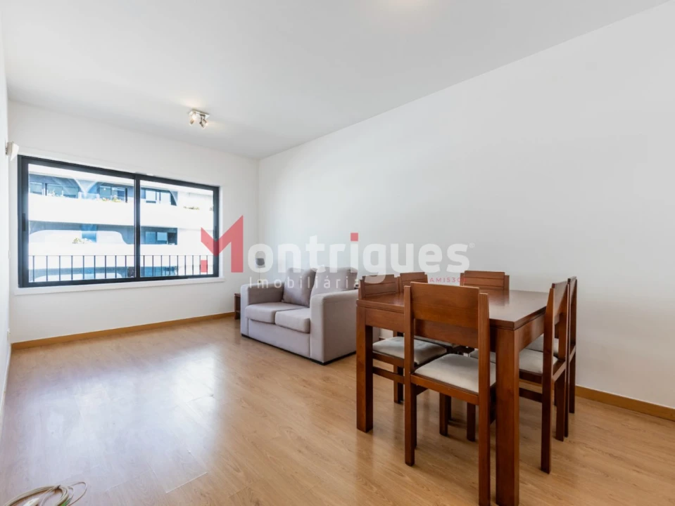 Apartamento T2 para Arrendamento em Parque das Nações Foto 9