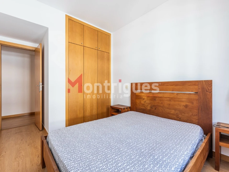 Apartamento T2 para Arrendamento em Parque das Nações Foto 12