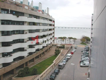 Apartamento T2 para Arrendamento em Parque das Nações