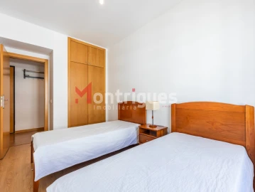 Apartamento T2 para Arrendamento em Parque das Nações