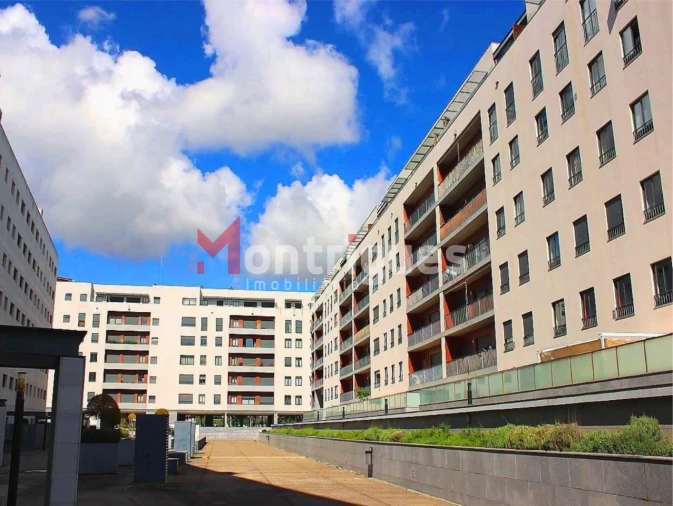 Apartamento T2 para Arrendamento em Parque das Nações Foto 3