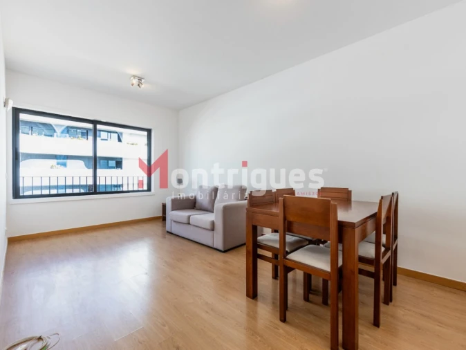 Apartamento T2 para Arrendamento em Parque das Nações Foto 9