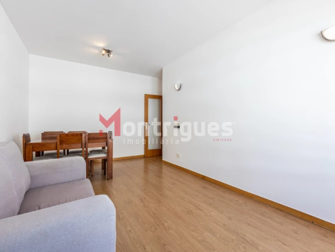 Apartamento T2 para Arrendamento em Parque das Nações Foto 10