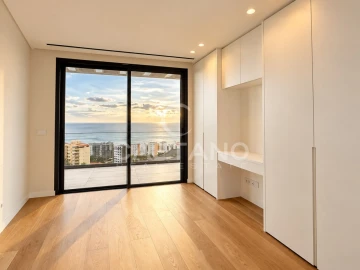 Apartamento T4 para Venda em São Martinho