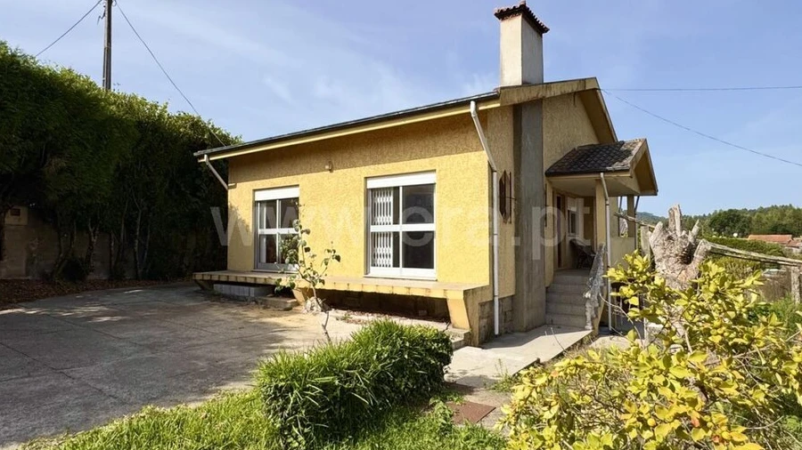 Moradia T5 para Venda em Pedroso e Seixezelo
