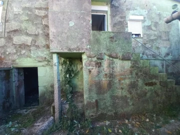 Moradia T0 para Venda em Oliveira do Douro