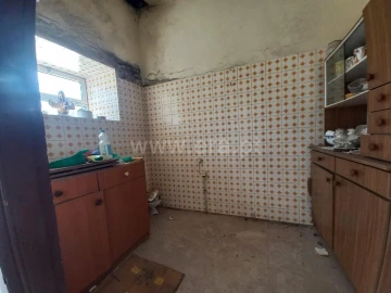 Moradia T0 para Venda em Oliveira do Douro