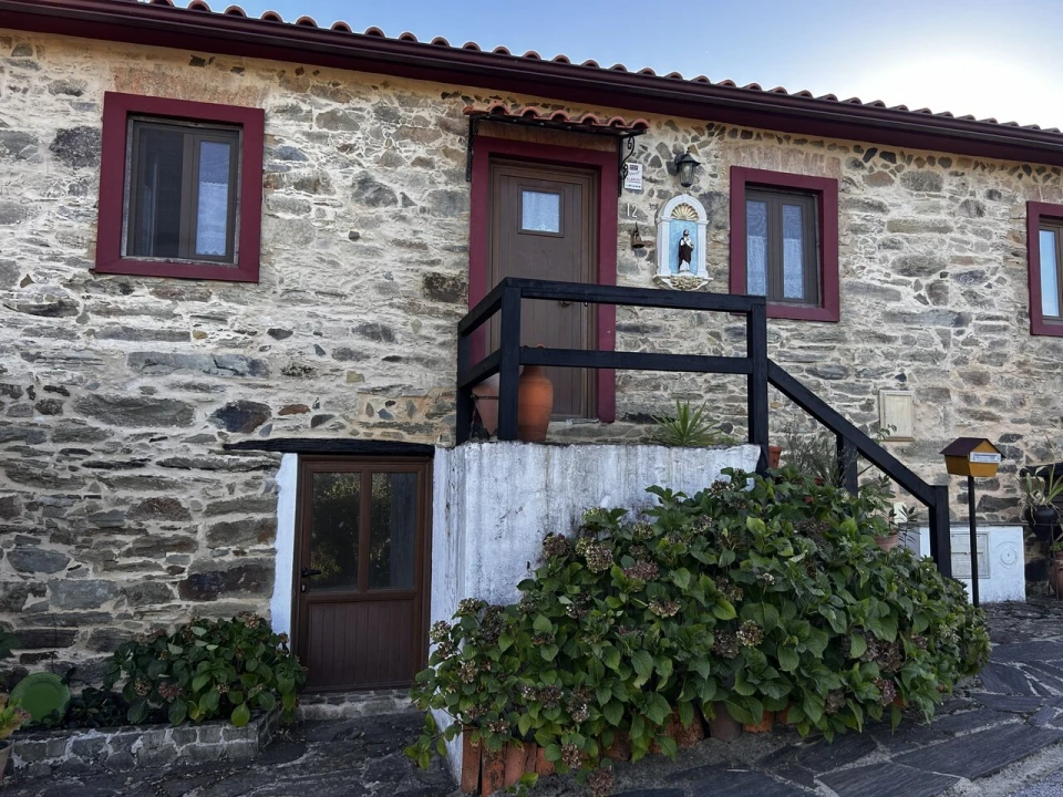 Moradia T3 para Venda em Vila de Rei Foto 1