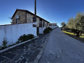 Moradia T3 para Venda em Vila de Rei