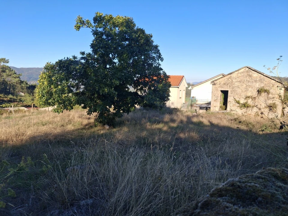 Moradia T3 para Venda em Riba de Mouro Foto 2