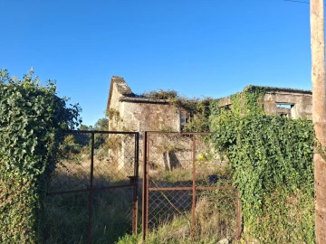 Moradia T3 para Venda em Riba de Mouro