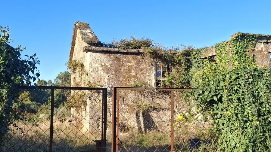 Moradia T3 para Venda em Riba de Mouro