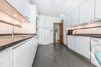 Apartamento T3 para Venda em Lumiar