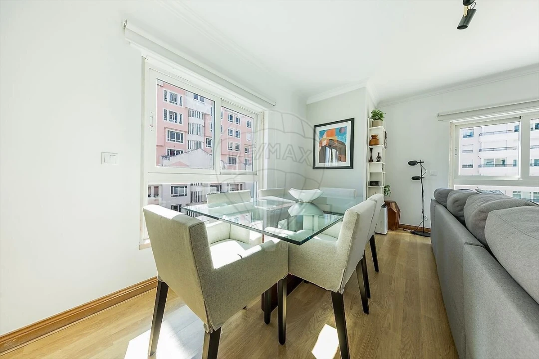 Apartamento T3 para Venda em Lumiar Foto 1