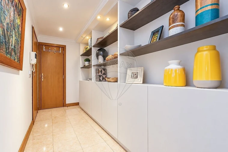 Apartamento T3 para Venda em Lumiar Foto 4