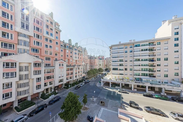 Apartamento T3 para Venda em Lumiar Foto 11