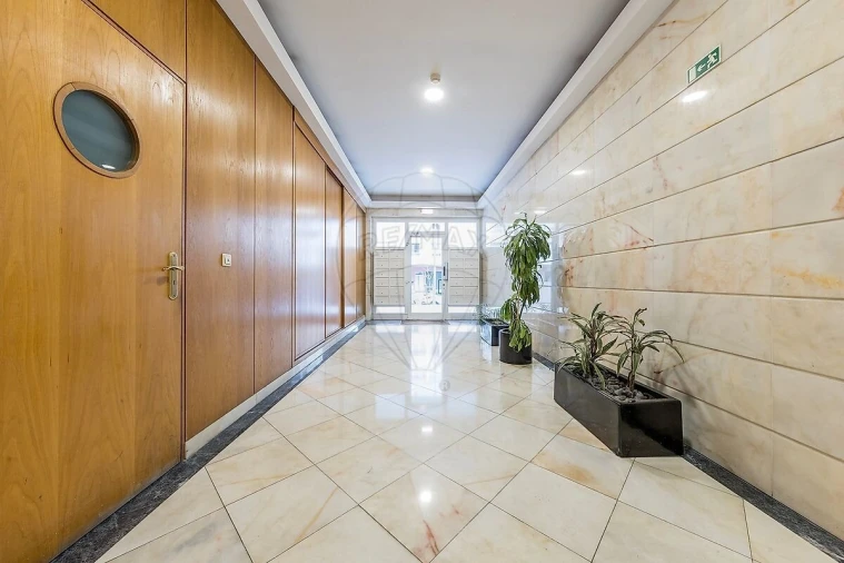 Apartamento T3 para Venda em Lumiar Foto 32