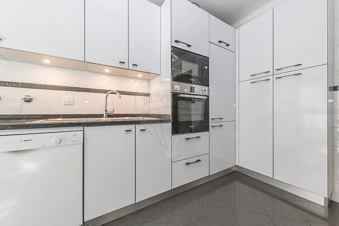 Apartamento T3 para Venda em Lumiar Foto 15