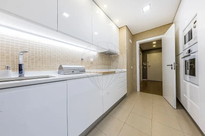 Apartamento T3 para Venda em Parque das Nações