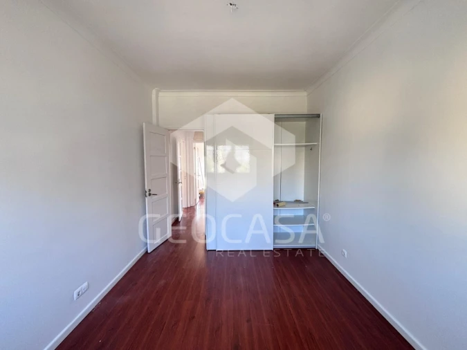 Apartamento T2 para Venda em Algueirão-Mem Martins Foto 17