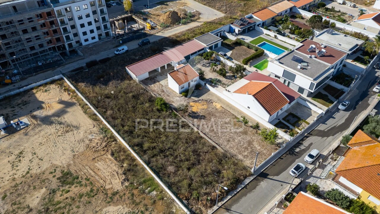 Moradia T1 para Venda em Montijo e Afonsoeiro Foto 1
