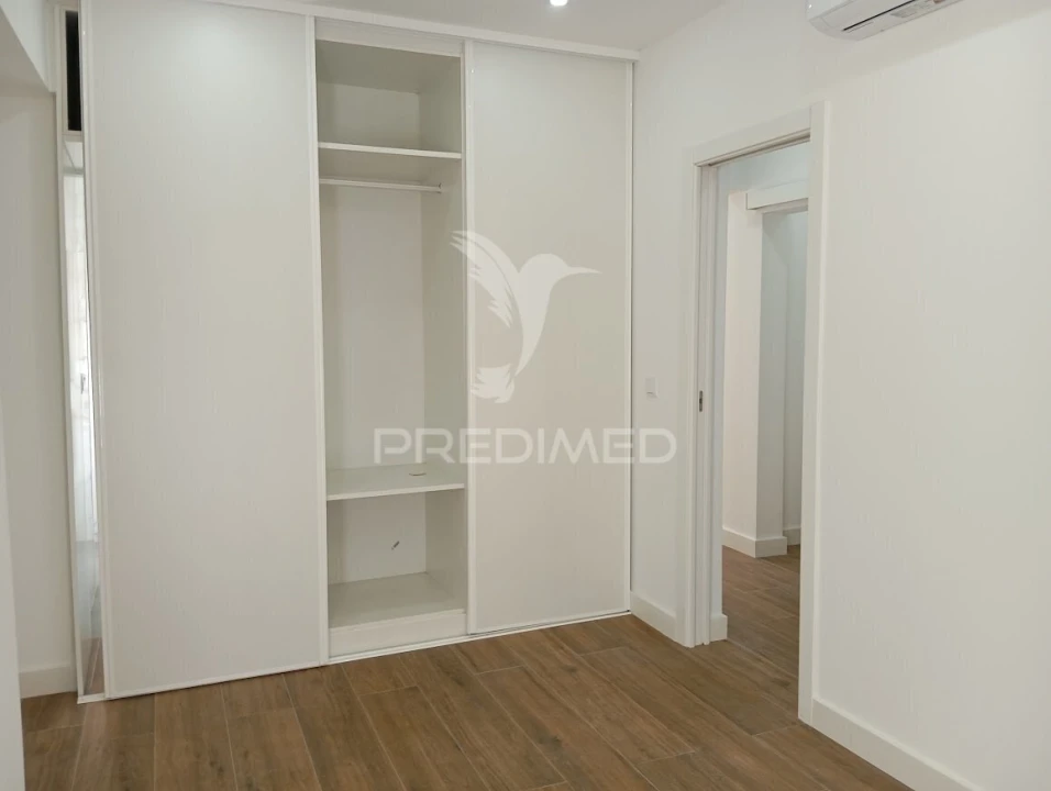 Apartamento T2 para Venda em Falagueira-Venda Nova Foto 9