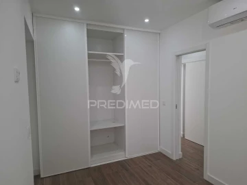Apartamento T2 para Venda em Falagueira-Venda Nova