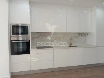 Apartamento T2 para Venda em Falagueira-Venda Nova
