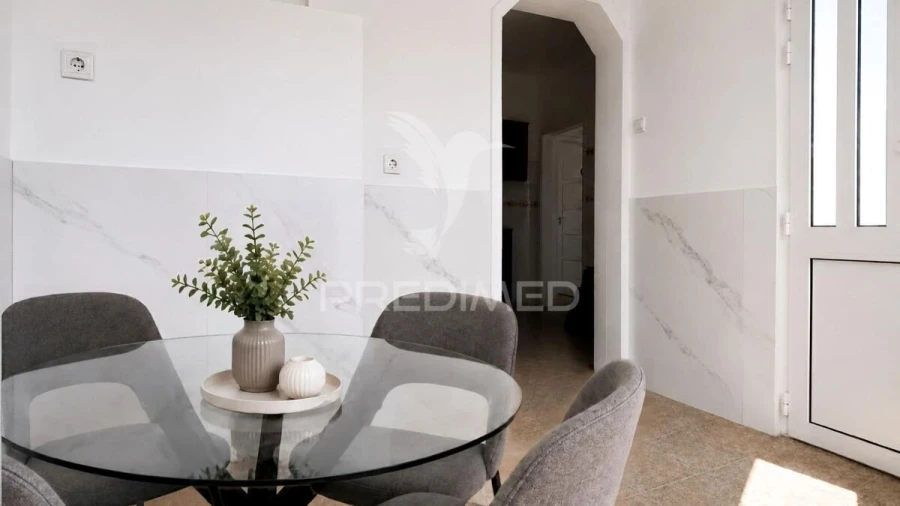 Apartamento T2 para Venda em São Vicente Foto 4