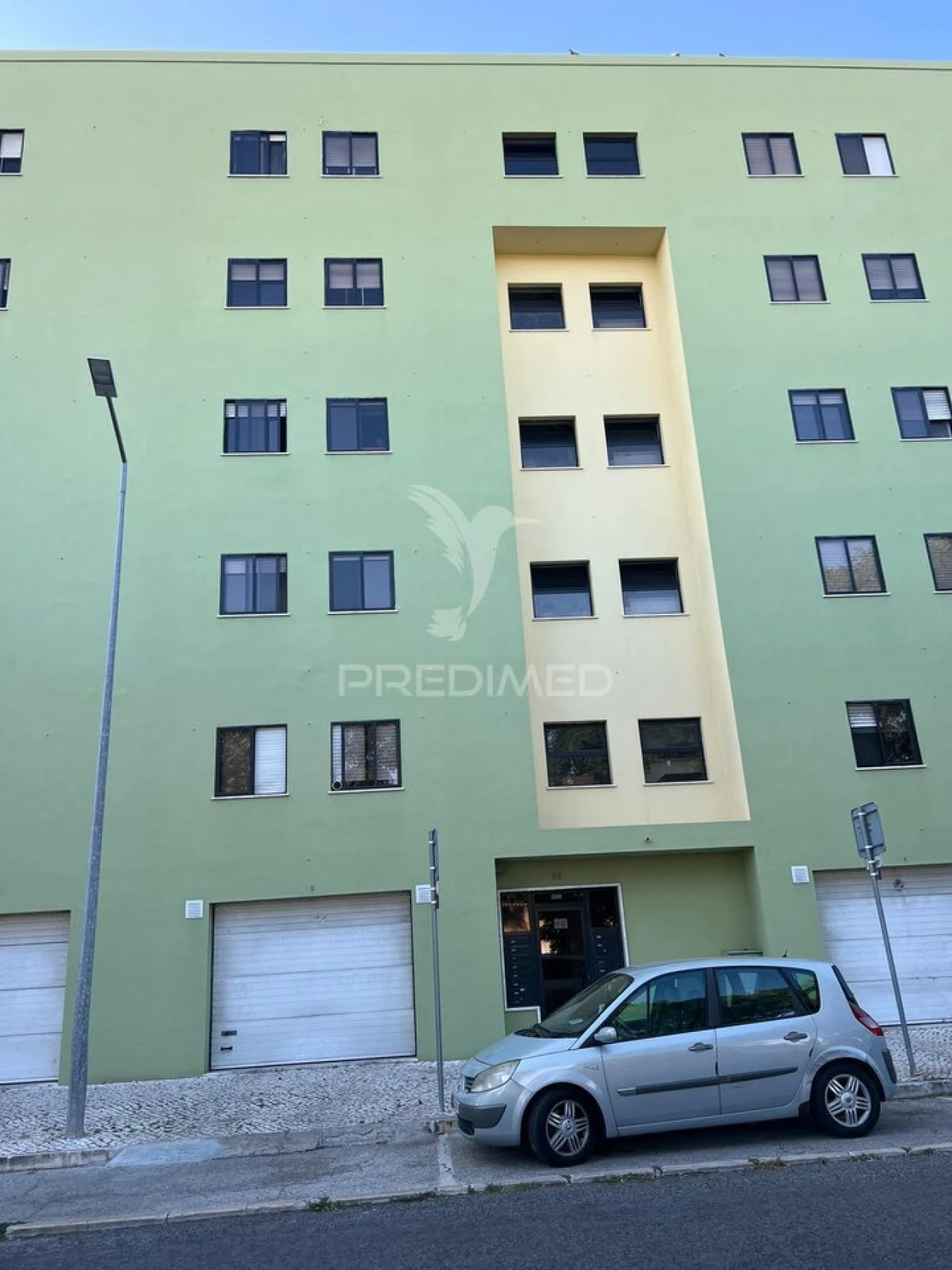 Apartamento T2 para Venda em Alfragide Foto 19