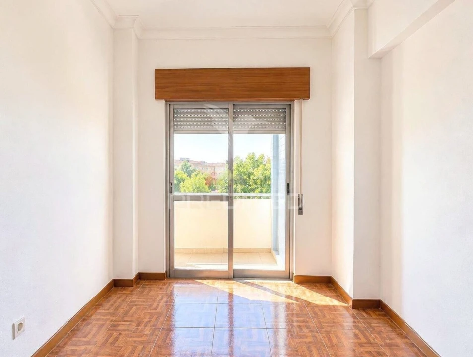 Apartamento T2 para Venda em Seixal, Arrentela e Aldeia de Paio Pires Foto 5
