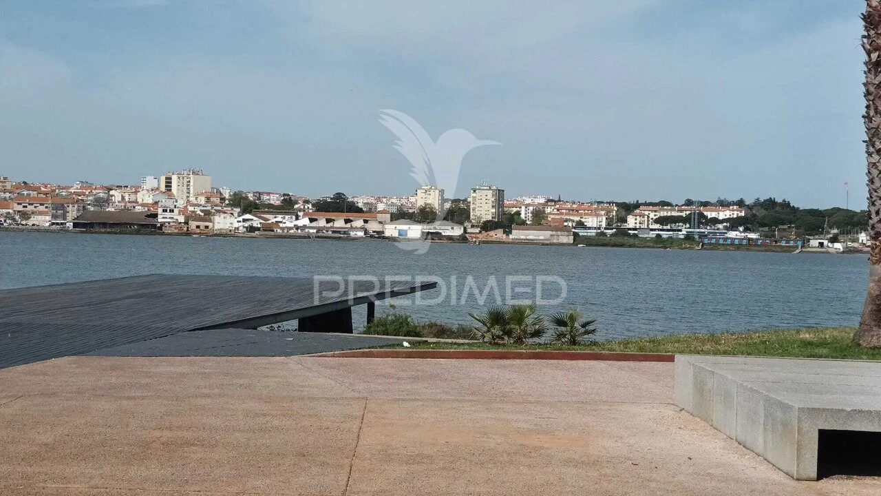 Apartamento T2 para Venda em Seixal, Arrentela e Aldeia de Paio Pires Foto 17