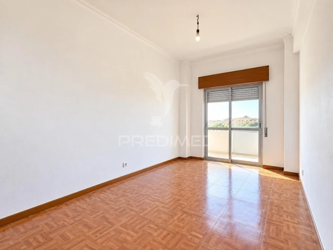 Apartamento T2 para Venda em Seixal, Arrentela e Aldeia de Paio Pires Foto 4