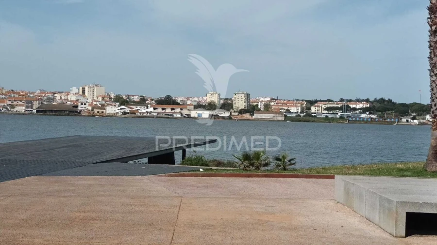Apartamento T2 para Venda em Seixal, Arrentela e Aldeia de Paio Pires Foto 17