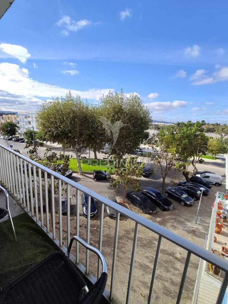 Apartamento T2 para Venda em Sado Foto 5