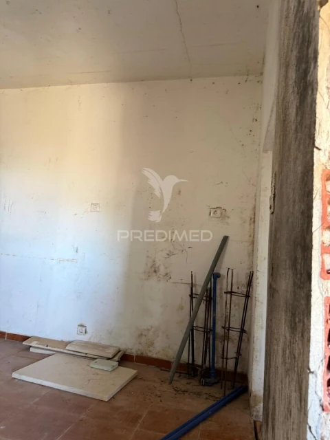 Moradia T2 para Venda em Benedita
