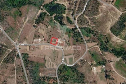Moradia T3 para Venda em Monte Redondo e Carreira