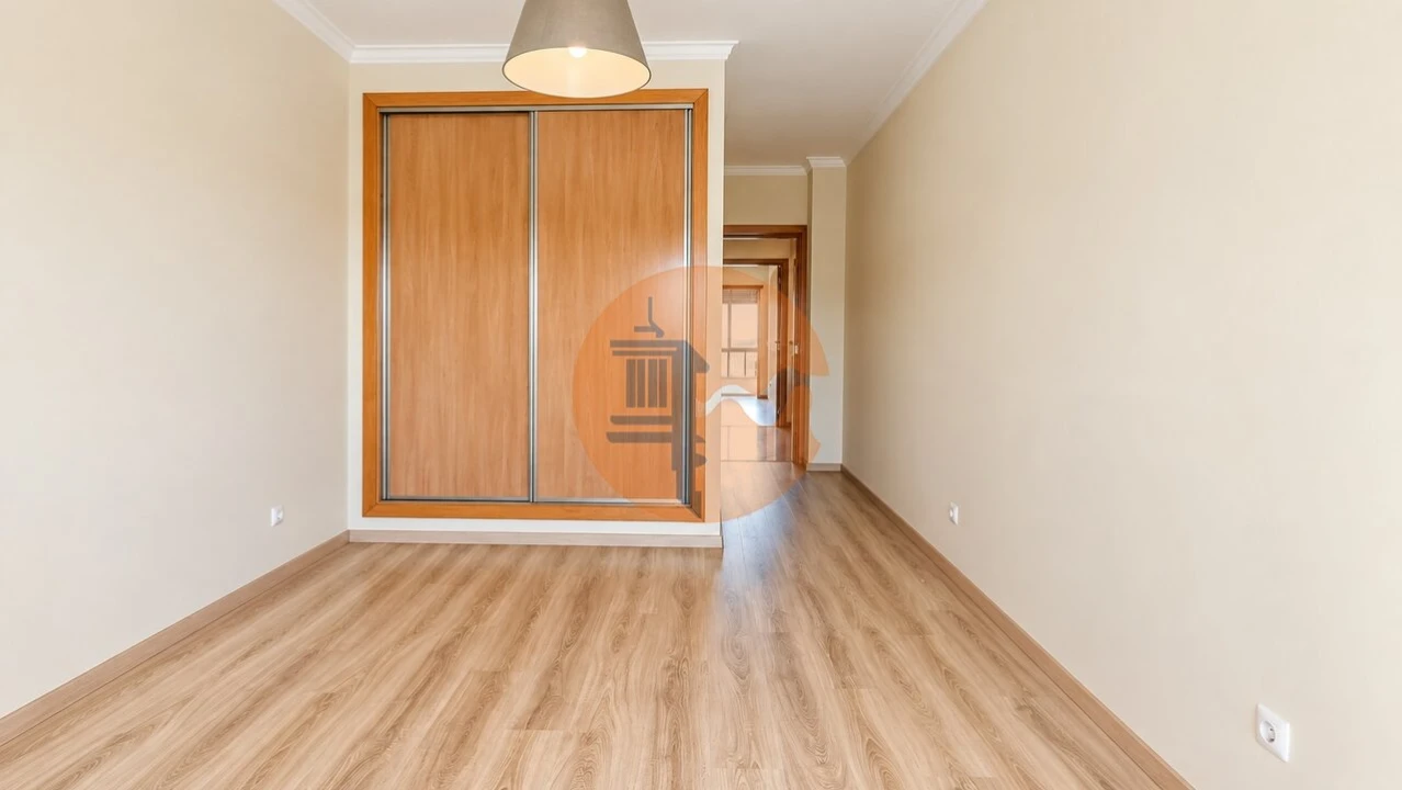 Apartamento T3 para Venda em São Brás de Alportel Foto 25