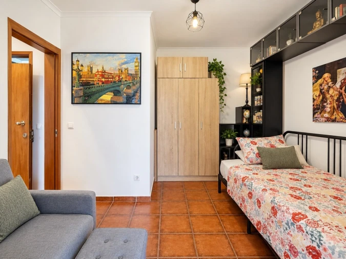 Apartamento T1 para Venda em Portimão Foto 6