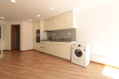 Apartamento T1 para Venda em Glória e Vera Cruz