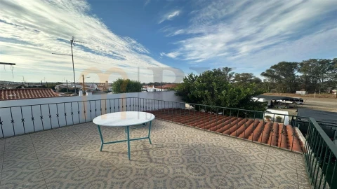 Moradia T3 para Venda em Corte do Pinto