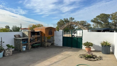 Moradia T3 para Venda em Corte do Pinto