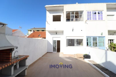 Apartamento T1 para Venda em Baixa da Banheira e Vale da Amoreira