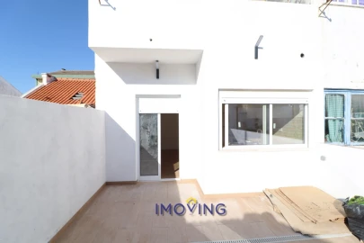 Apartamento T1 para Venda em Baixa da Banheira e Vale da Amoreira