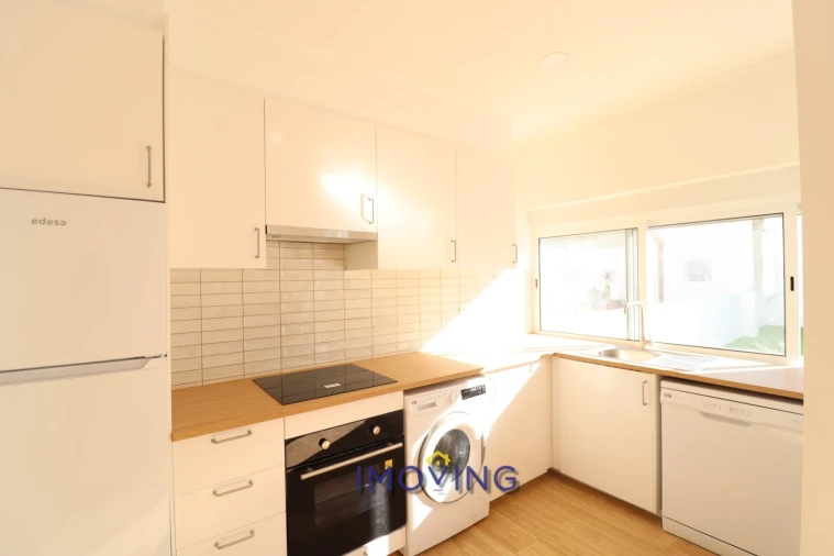 Apartamento T1 para Venda em Baixa da Banheira e Vale da Amoreira Foto 4