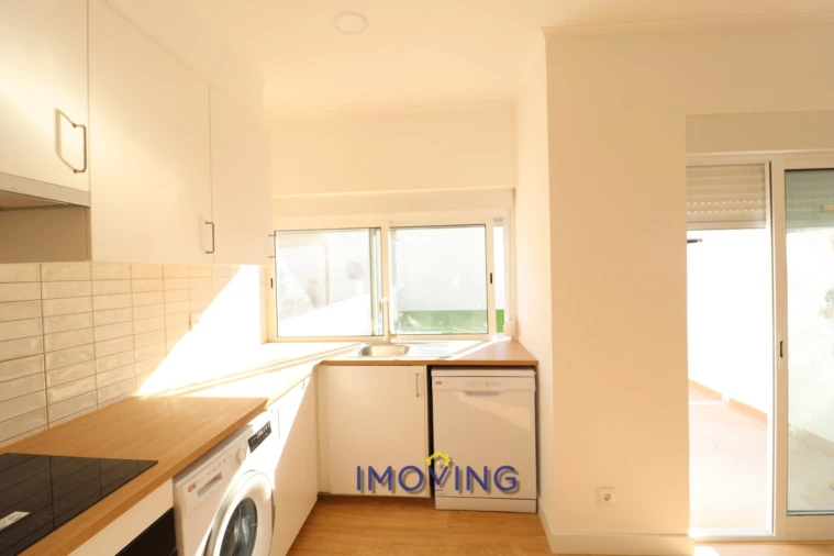 Apartamento T1 para Venda em Baixa da Banheira e Vale da Amoreira Foto 6