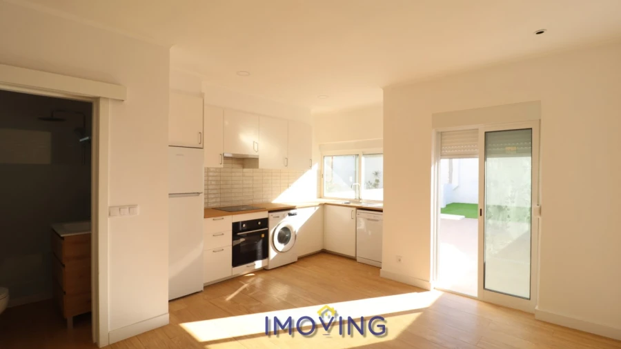 Apartamento T1 para Venda em Baixa da Banheira e Vale da Amoreira