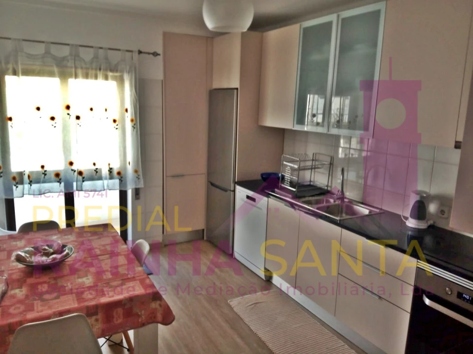 Apartamento T2 para Arrendamento em Santa Clara e Castelo Viegas Foto 1
